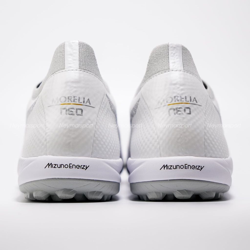 Giày đá bóng cỏ nhân tạo Mizuno Morelia Neo Sala Beta Made in Japan TF - White/Galaxy Silver version 2026 Q1GB269009