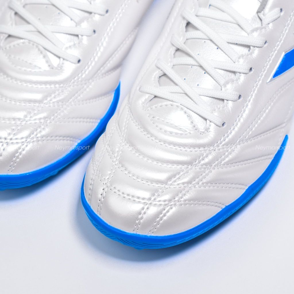 Giày đá bóng cỏ nhân tạo Kelme K-Fighting - White/Blue 8621ZX1474-162
