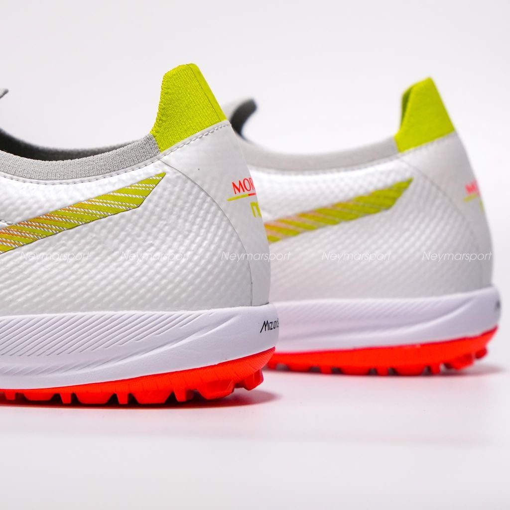 Giày đá bóng cỏ nhân tạo Mizuno Morelia Sala Beta Japan TF Prism White - White/Evening Primrose/Lava Orange Q1GB269054
