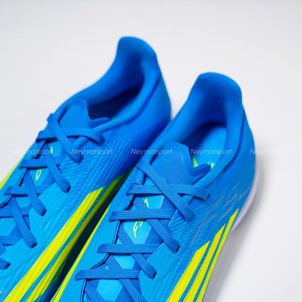 Giày đá bóng cỏ nhân tạo Adidas F50 League TF Ice Cold Precision - Lucid Ray Blue/Solar Yellow JR8975