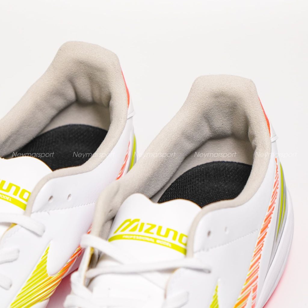 Giày đá bóng cỏ nhân tạo Mizuno Morelia Neo V Pro TF Prism White - White/Evening Primrose/Lava Orange P1GD268454