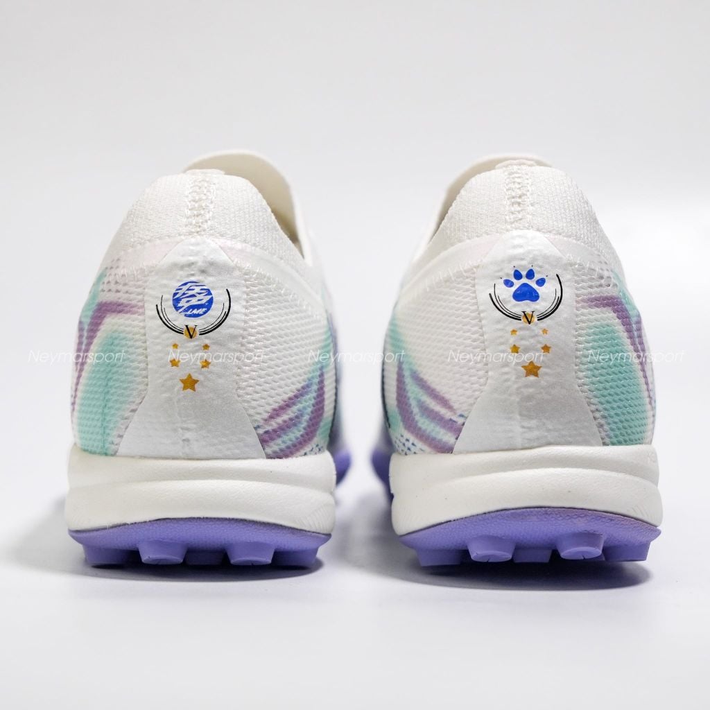 Giày đá bóng cỏ nhân tạo Kelme 5.0 TF - White/Multi Color 9521ZX1324-176