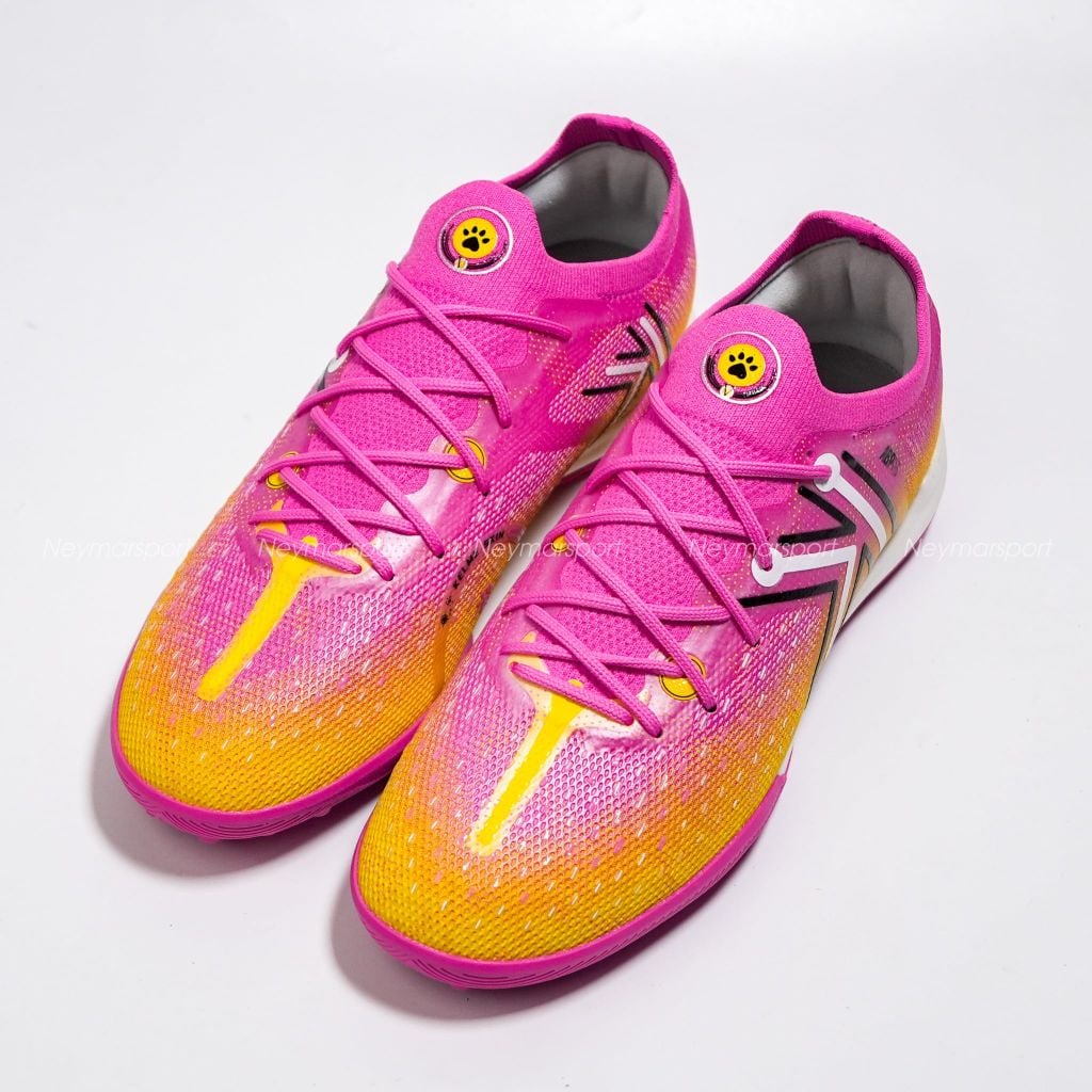 Giày đá bóng cỏ nhân tạo Kelme 5.0 TF - Rose/Yellow 9521ZX1324-619