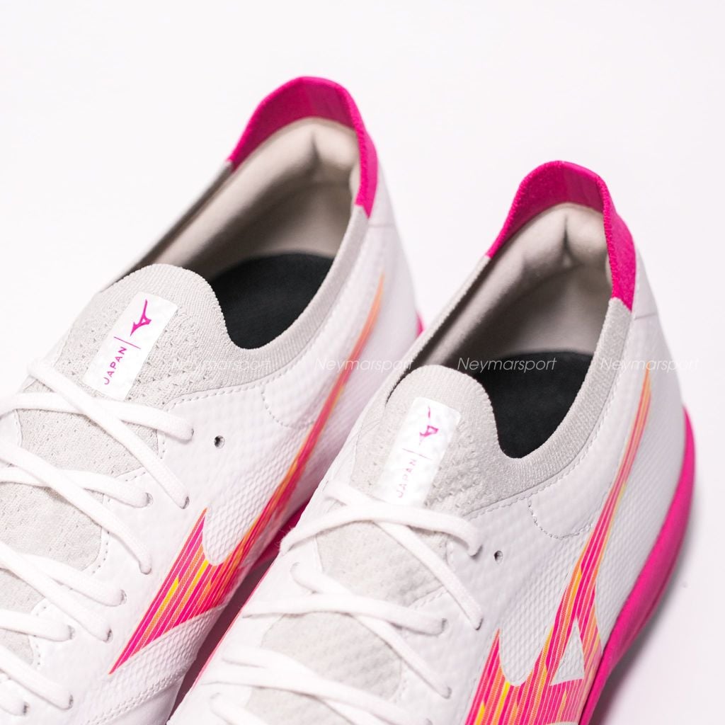 Giày đá bóng cỏ nhân tạo Mizuno Morelia Sala Beta Japan TF Blazing Flair - White/Fuchsia Purple Q1GB264064