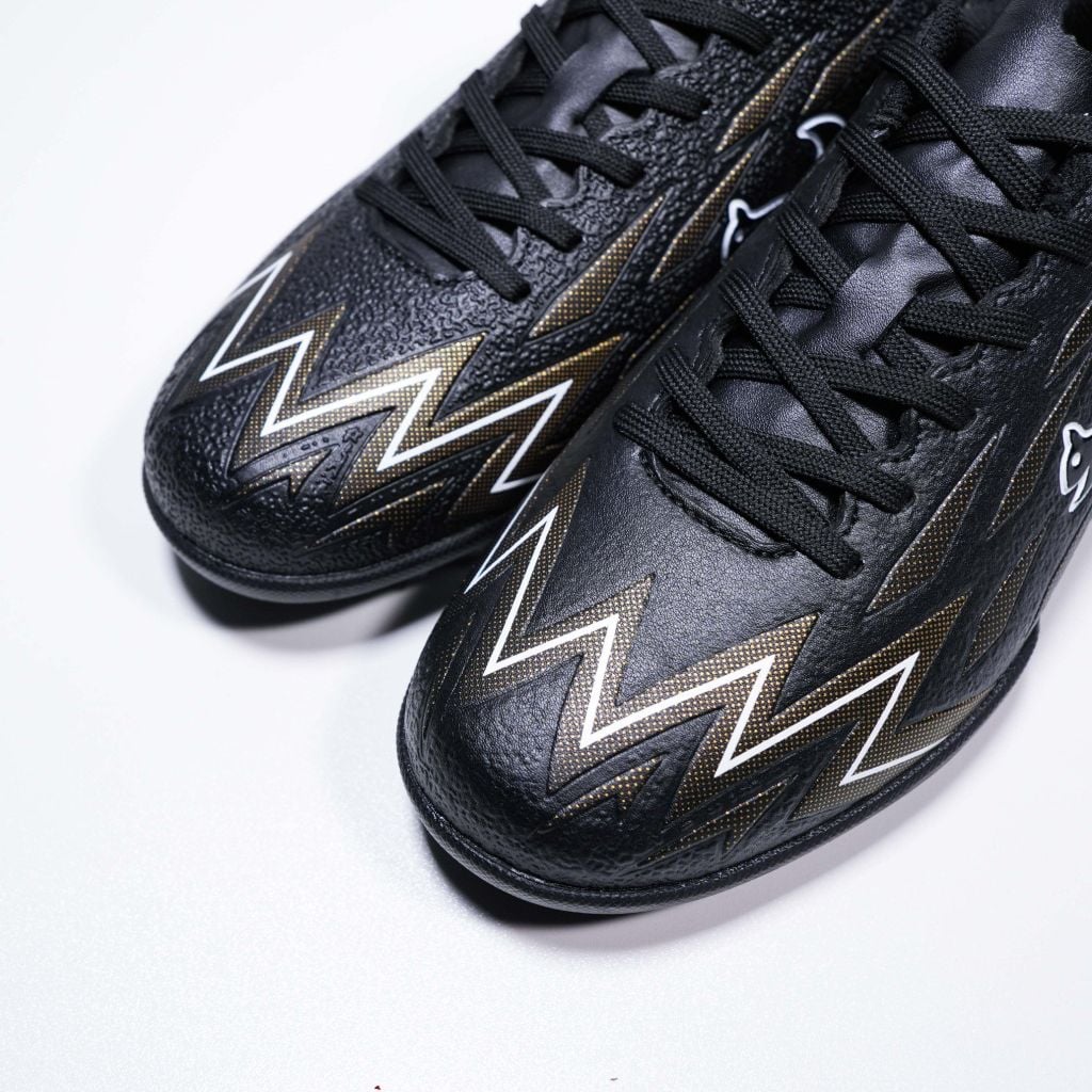 Giày đá bóng cỏ nhân tạo Zocker Inspire Pro Gen 2 - Black/Gold SNS-009