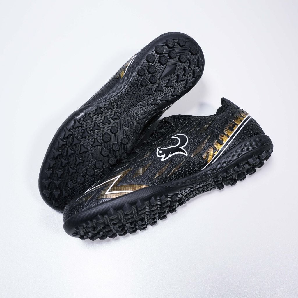 Giày đá bóng cỏ nhân tạo Zocker Inspire Pro Gen 2 - Black/Gold SNS-009