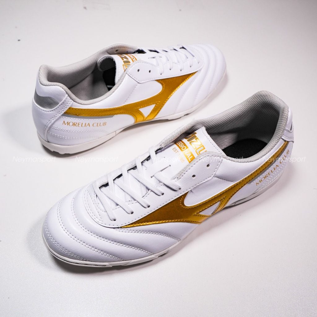 Giày đá bóng cỏ nhân tạo Mizuno Morelia II Club AS TF - White/Gold P1GD260850