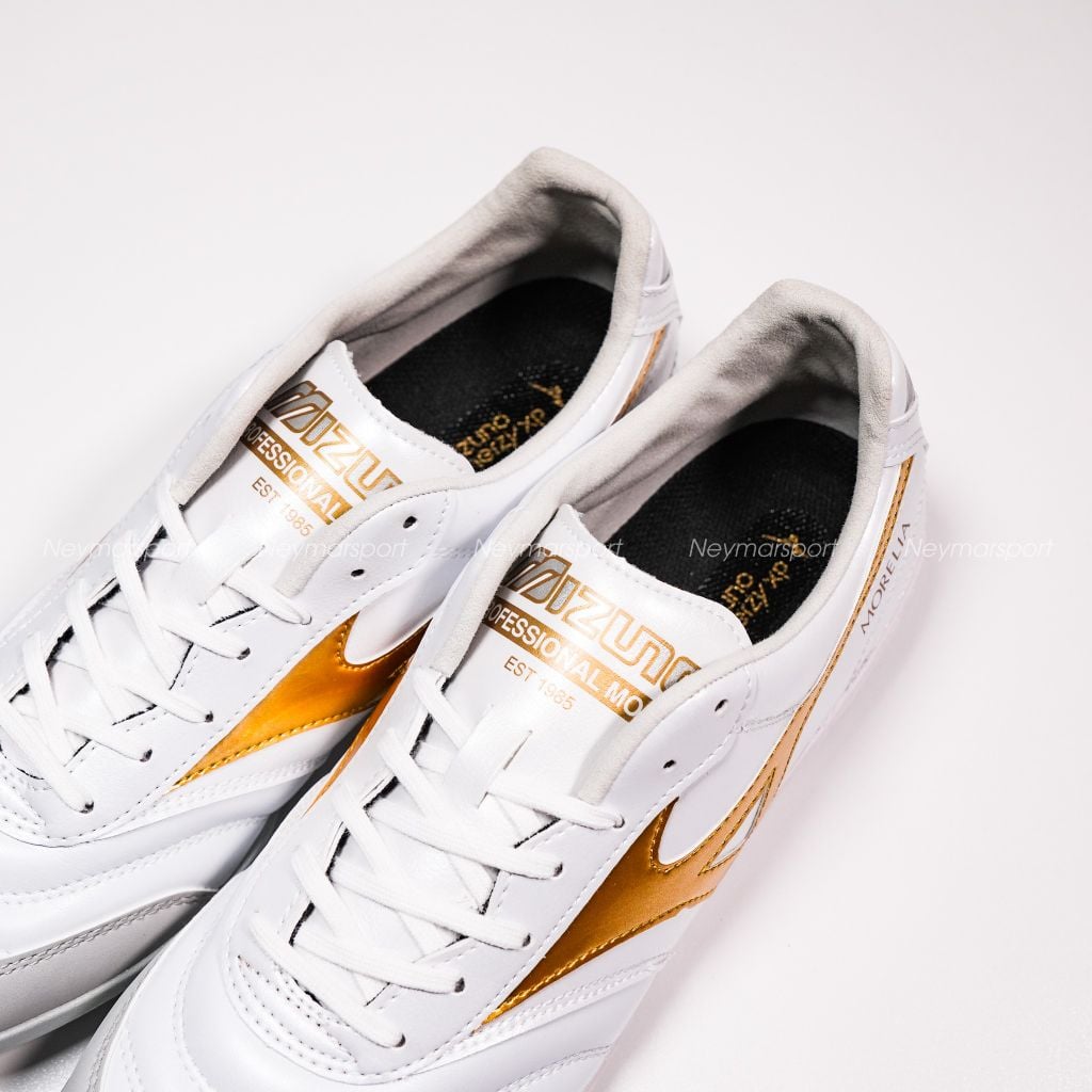 Giày đá bóng cỏ nhân tạo Mizuno Morelia Sala Pro AS TF - White/Gold Q1GB261350