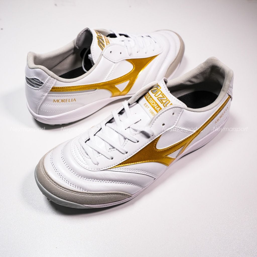 Giày đá bóng cỏ nhân tạo Mizuno Morelia Sala Elite AS TF - White/Gold Q1GB261250