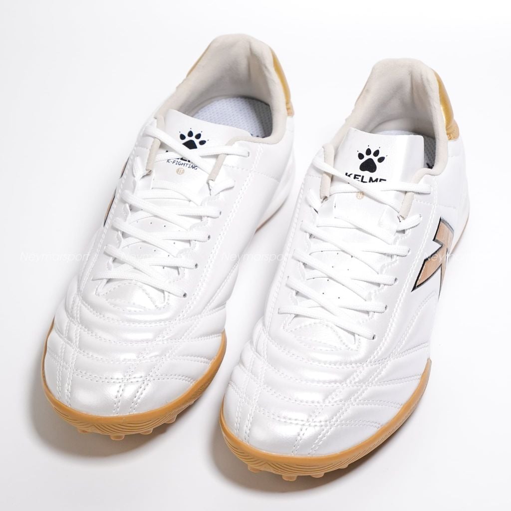 Giày đá bóng cỏ nhân tạo Kelme K-Fighting - White/Golden 8621ZX1474-123