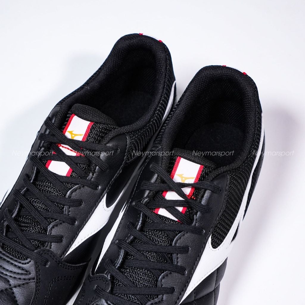 Giày đá bóng cỏ nhân tạo Mizuno Morelia Sala Club TF - Black/White Q1GB261631