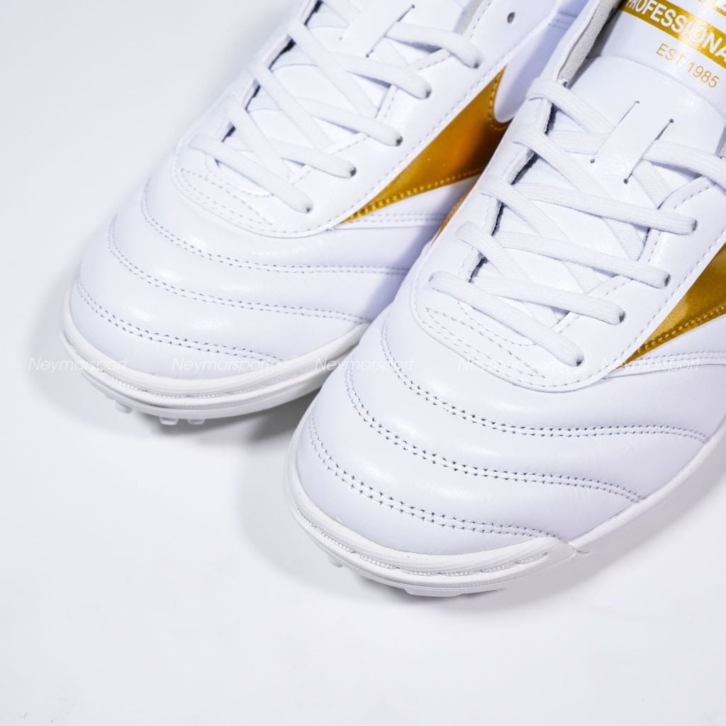 Giày đá bóng cỏ nhân tạo Mizuno Morelia II Pro AS TF - White/Gold P1GD260650