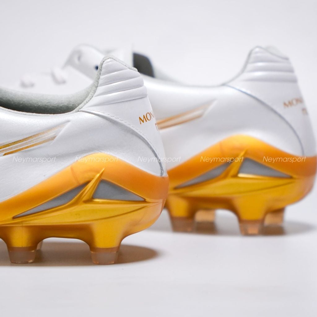 Giày đá bóng cỏ tự nhiên Mizuno Monarcida Neo III ELITE FG - White/Gold P1GA262050