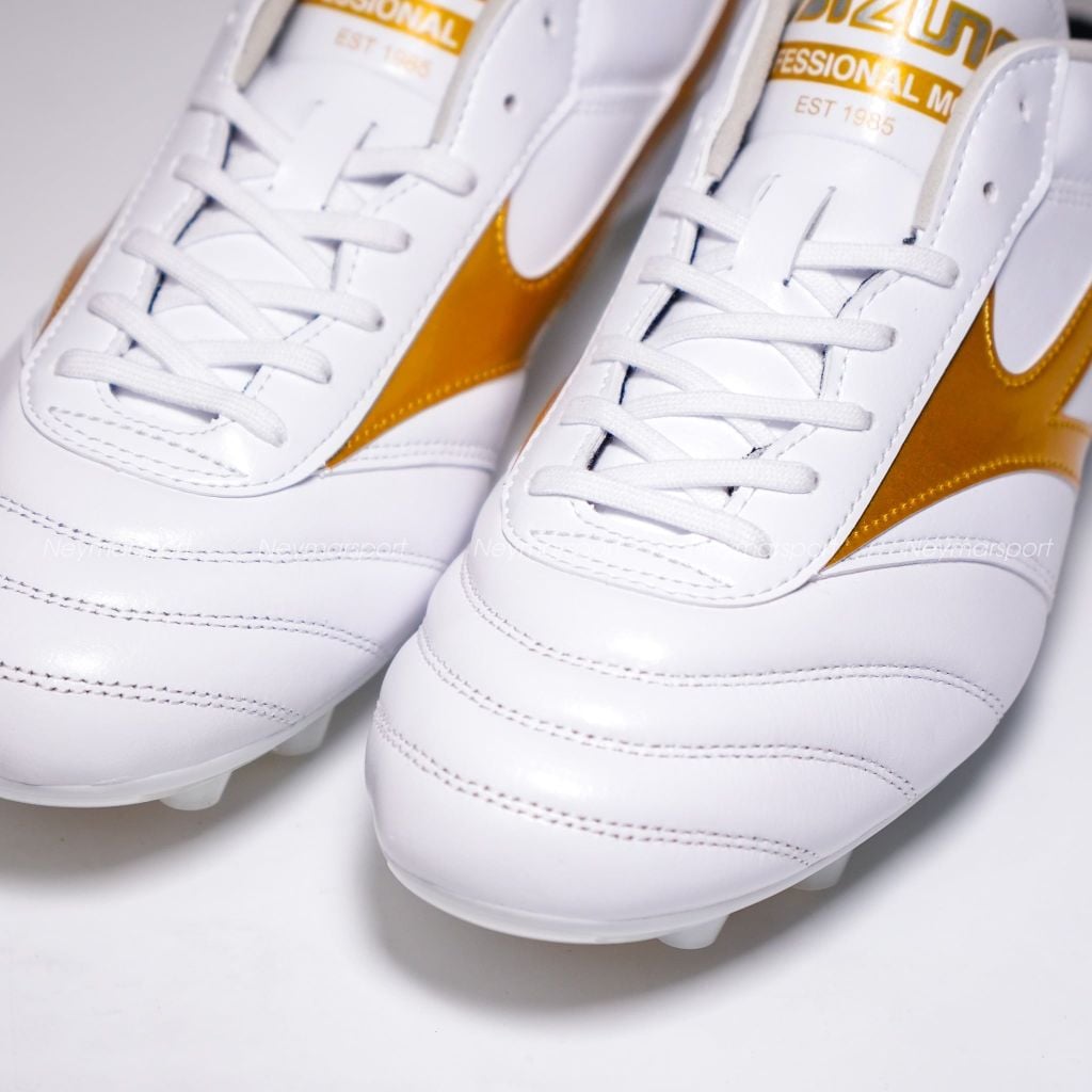 Giày đá bóng cỏ tự nhiên Mizuno Morelia II Pro FG - White/Gold P1GA260650