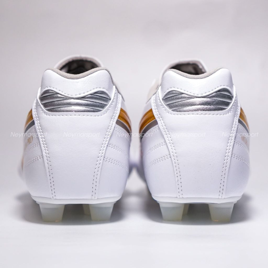 Giày đá bóng cỏ tự nhiên Mizuno Morelia II Pro FG - White/Gold P1GA260650