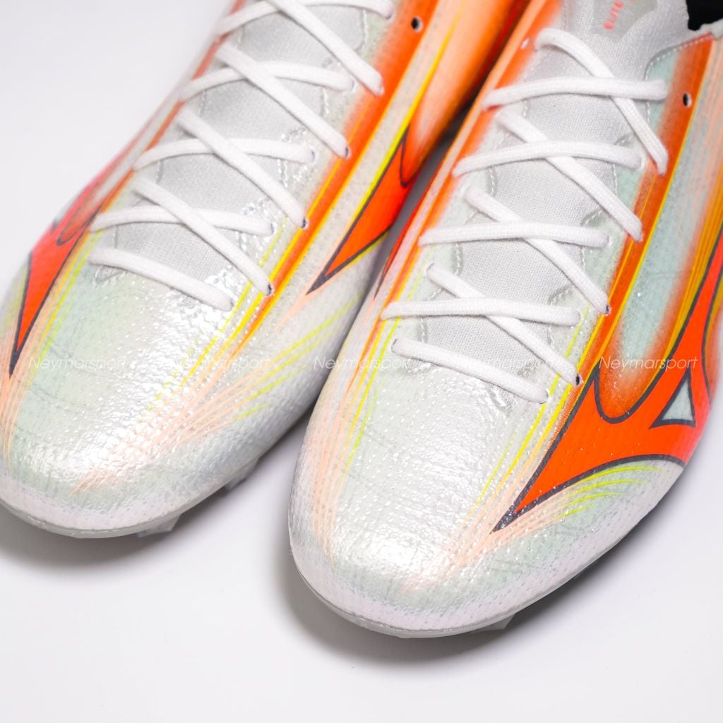 Giày đá bóng cỏ tự nhiên Mizuno Alpha III ELITE FG Prism White - White/Lava Orange/Evening Primrose P1GA266254