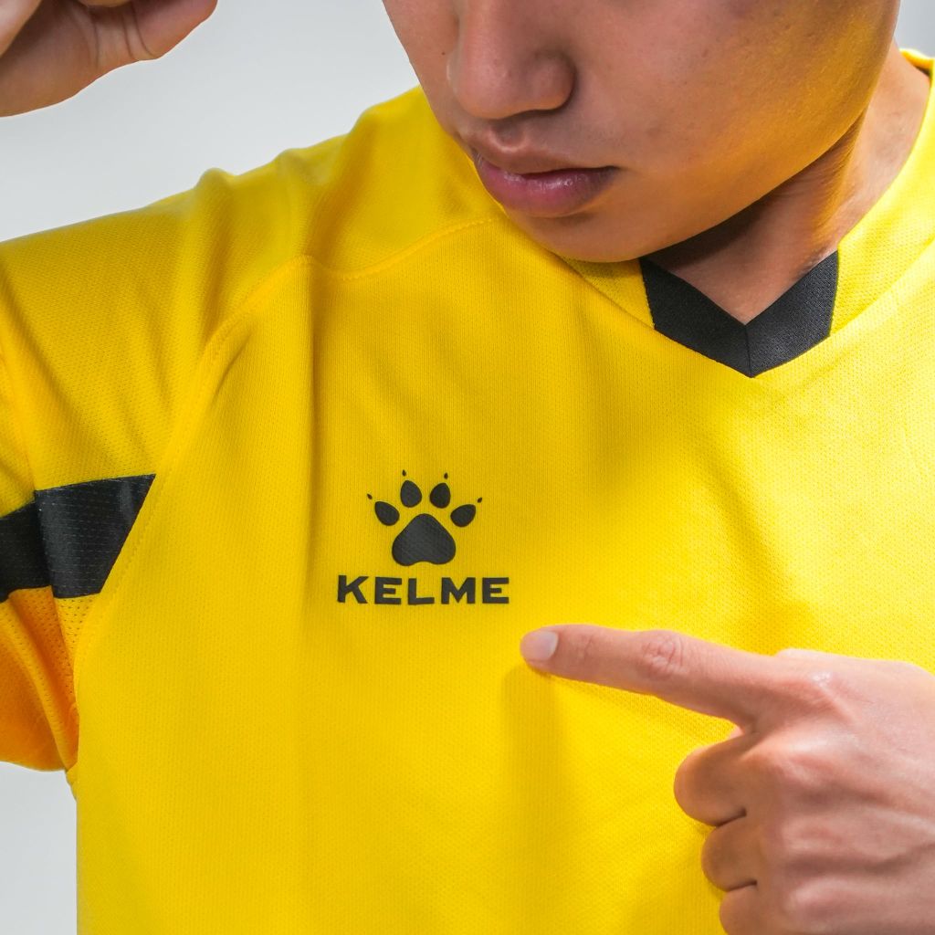 Bộ quần áo bóng đá chính hãng Kelme - Yellow/Black 7351ZB1129-712