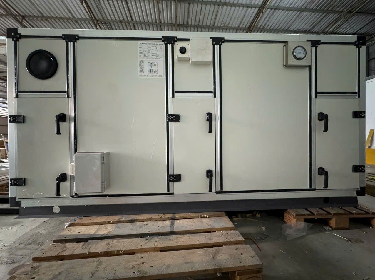 AIR HANDLING UNITS. THIẾT BỊ XỬ LÝ KHÔNG KHÍ - MODEL: AHU CWA-85HP