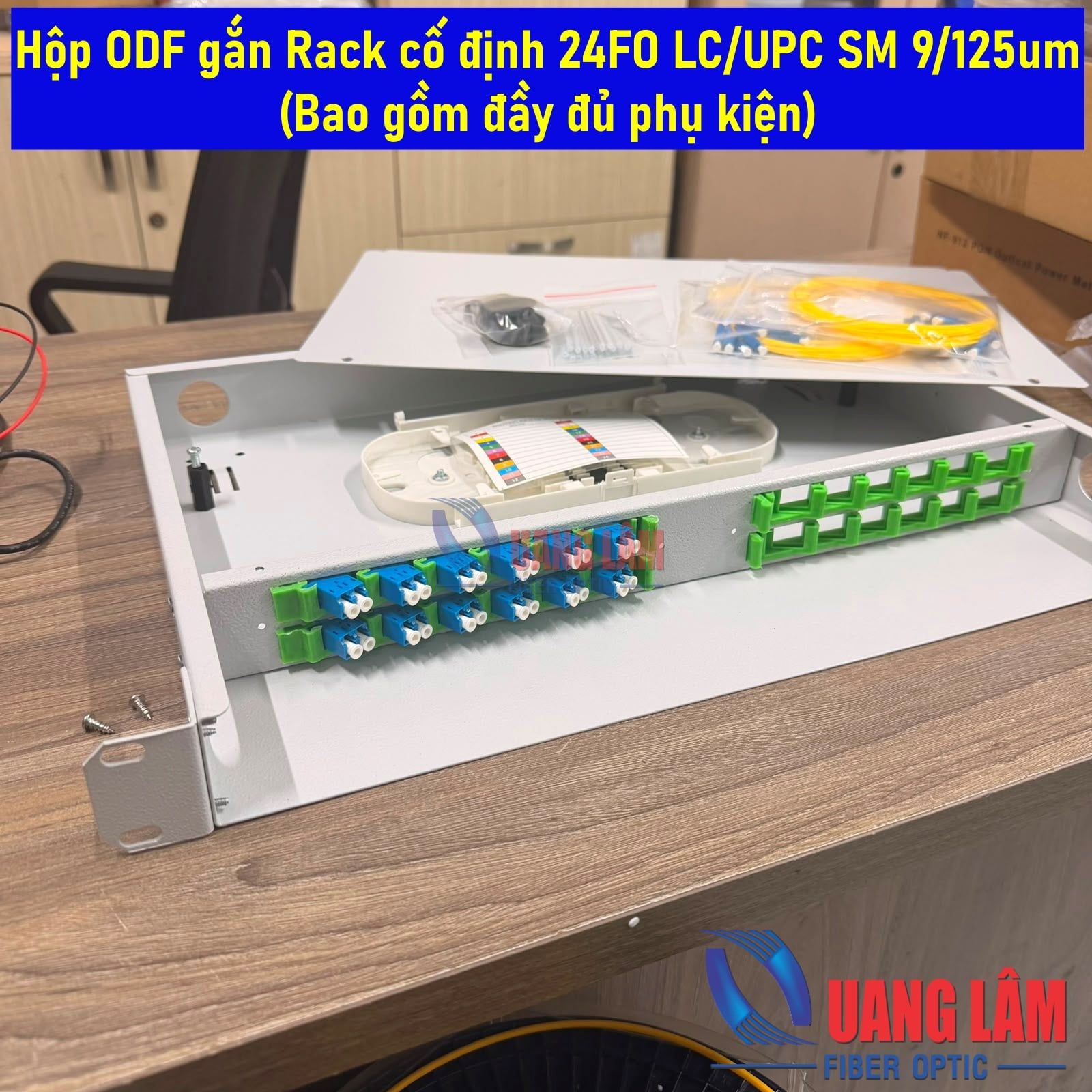 Hộp ODF gắn Rack cố định 24FO LC/UPC SM Singlemode 9/125um (Đầy đủ phụ kiện)