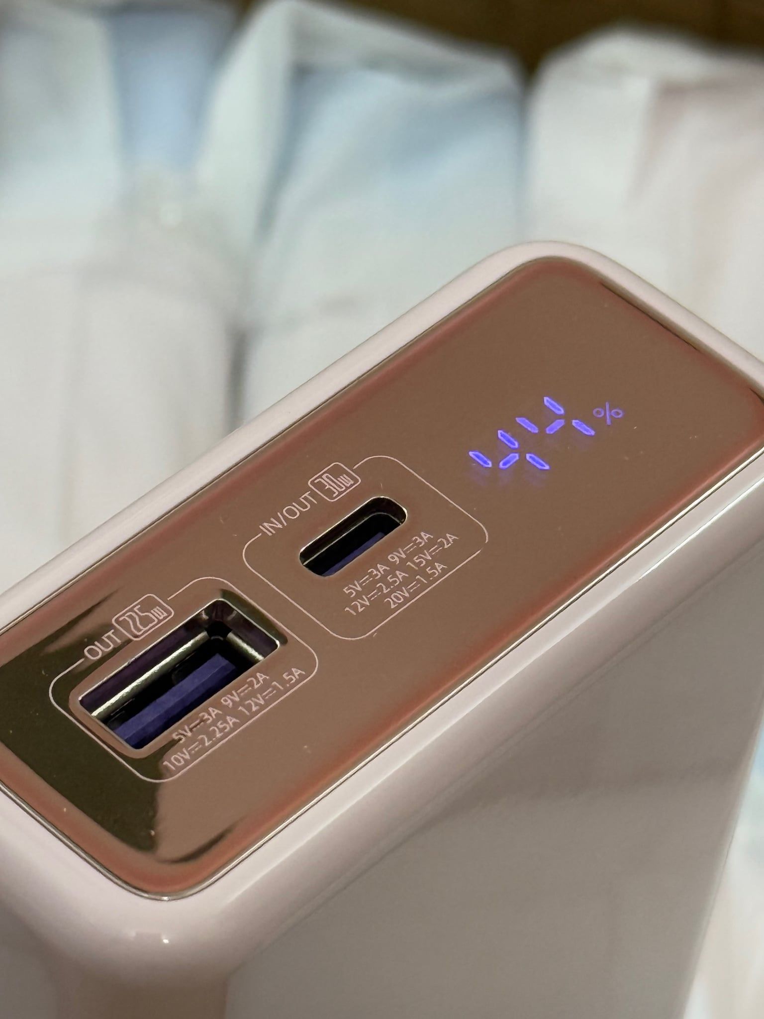  Sạc Dự Phòng Romoss 20.000mAh - Sạc nhanh 30w, kèm dây C-L, màu thời thượng (cpkdd) 