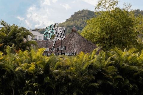  CHAMPA SPA 
