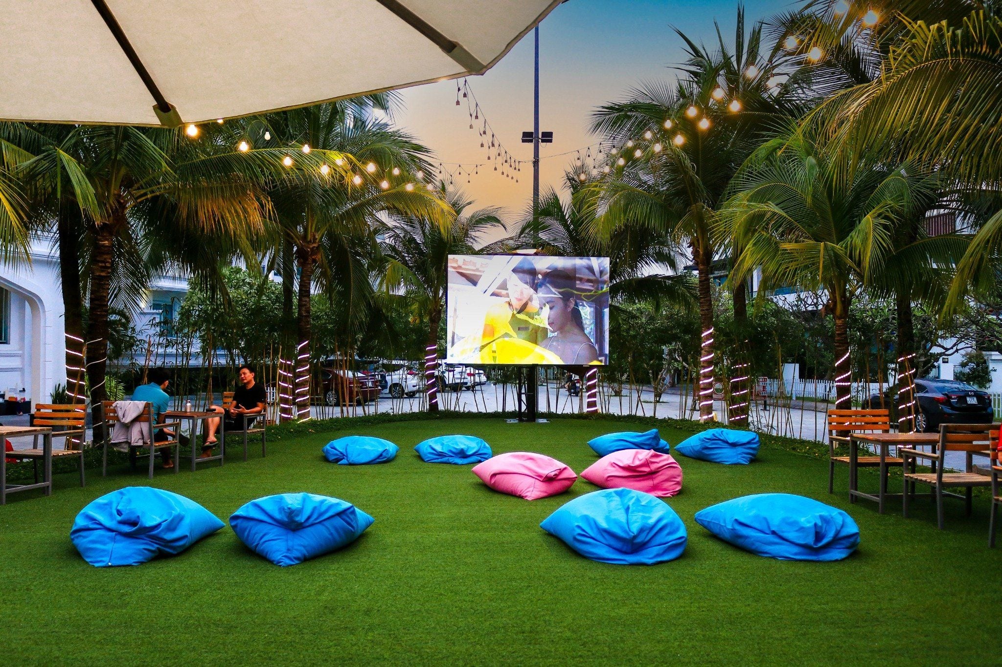 KHU CHIẾU PHIM NGOÀI TRỜI