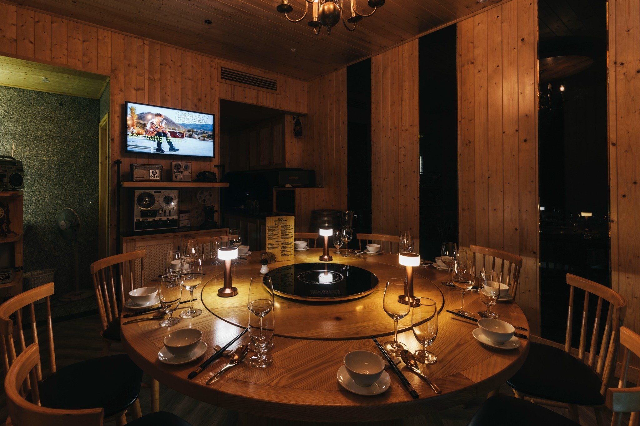 CHĂM CLASSIC (Dining Room)