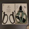 Kéo Cắm Hoa Sakagen Hand Creation F-170 Lưỡi Đen - Màu Olive