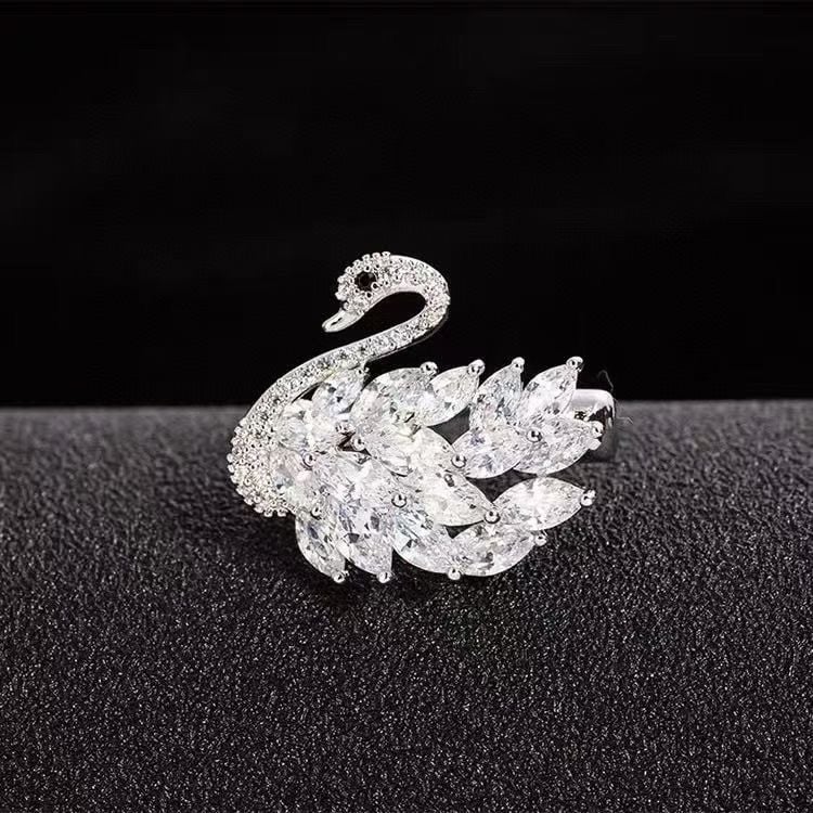  Cài Áo Con Thiên Nga Pha Lê Trắng (AG) 