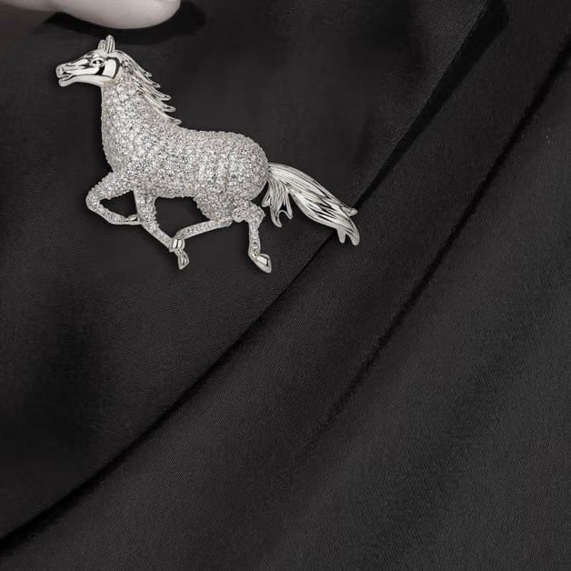  Cài Áo Con Ngựa Pha Lê Trắng (AB) 