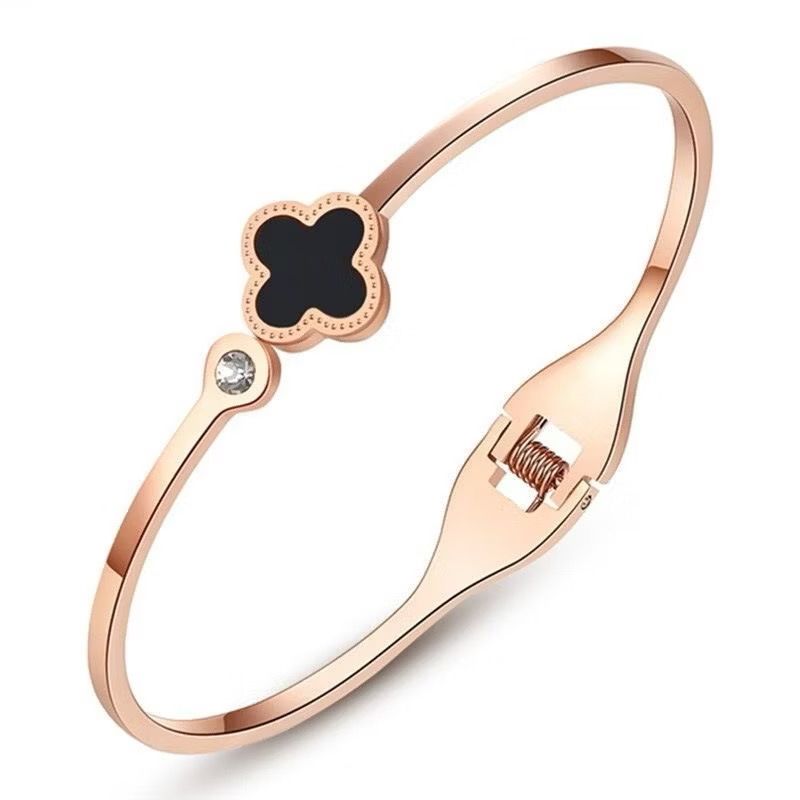  Vòng Tay TiTan Cao Cấp - Cỏ 4 Lá May Mắn Màu Vàng Hồng Pha Lê (AJ) 