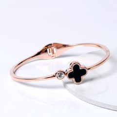  Vòng Tay TiTan Cao Cấp - Cỏ 4 Lá May Mắn Màu Vàng Hồng Pha Lê (AJ) 