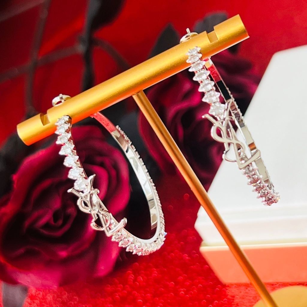 Bông Tai Khoen Tròn YSL Màu Trắng 4,3cm Pha Lê (BT) 
