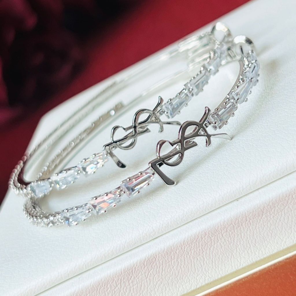  Bông Tai Khoen Tròn YSL Màu Trắng 5,5cm Pha Lê (BU) 