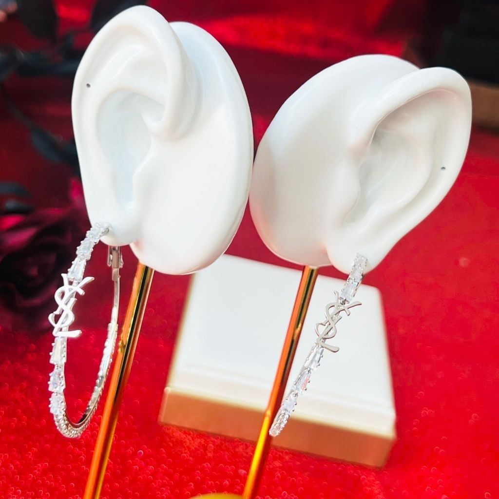  Bông Tai Khoen Tròn YSL Màu Trắng 5,5cm Pha Lê (BU) 