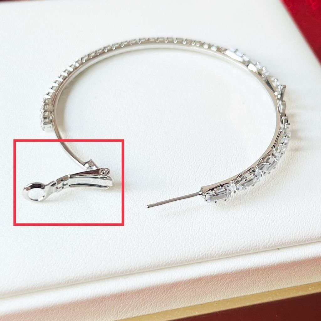  Bông Tai Khoen Tròn YSL Màu Trắng 5,5cm Pha Lê (BU) 