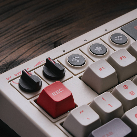  Bàn phím cơ 8BitDo Retro Mechanical Keyboard (N, M & Fami Edition) – 87 phím, 3 chế độ kết nối, Hot‑Swap, Volume Knob 