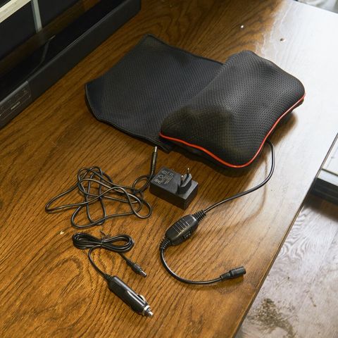  Gối Massage Tanaka MT01 – 4 Bi Xoay Đảo Chiều, Sưởi Ấm Hồng Ngoại, Tự Ngắt An Toàn 