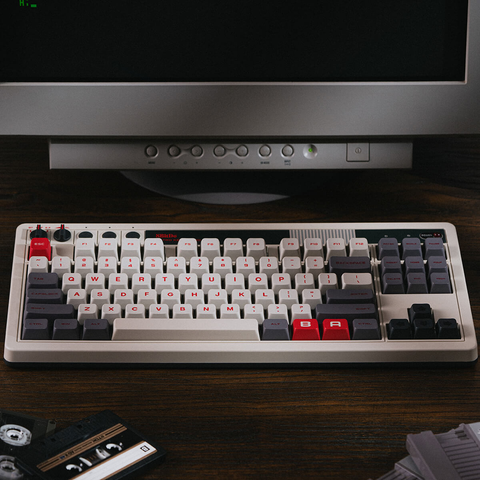  Bàn phím cơ 8BitDo Retro Mechanical Keyboard (N, M & Fami Edition) – 87 phím, 3 chế độ kết nối, Hot‑Swap, Volume Knob 