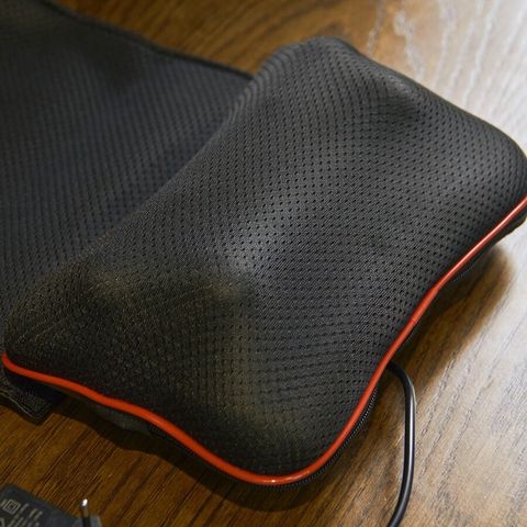  Gối Massage Tanaka MT01 – 4 Bi Xoay Đảo Chiều, Sưởi Ấm Hồng Ngoại, Tự Ngắt An Toàn 