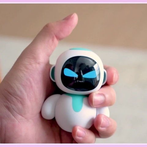  Robot AI Eiliko - Energize Lab: Bạn Đồng Hành Di Động, Thay Đổi Trang Phục, Biểu Cảm Đa Dạng 