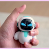  Robot AI Eiliko - Energize Lab: Bạn Đồng Hành Di Động, Thay Đổi Trang Phục, Biểu Cảm Đa Dạng 