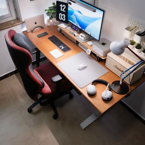  Ghế Văn Phòng Công Thái Học EMIAH – Thiết kế công thái học toàn diện, hỗ trợ massage và thông gió vùng thắt lưng 