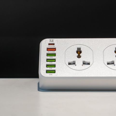  Ổ Cắm Điện Đa Năng LDNIO SC10610 - 10 Ổ Cắm + 6 Cổng Sạc USB & Type-C, Công Suất 2500W, Tự Ngắt An Toàn, Chống Cháy Chuẩn EU 