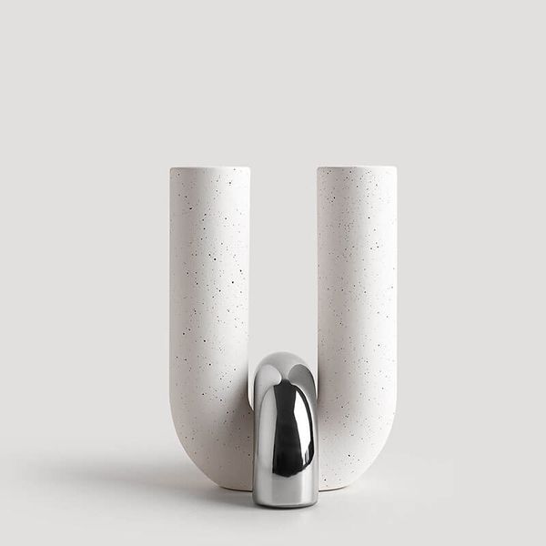 Bình gốm chữ U nghệ thuật