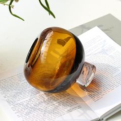 Bình thủy tinh màu hổ phách dáng tròn