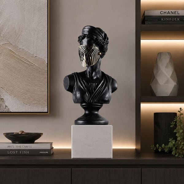tượng nữ thần hy lạp đeo mặt nạ decor phòng khách đẹp