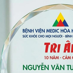 Kỷ niệm chương lưu niệm để tri ân 10 năm công tác nhân ngày thành lập