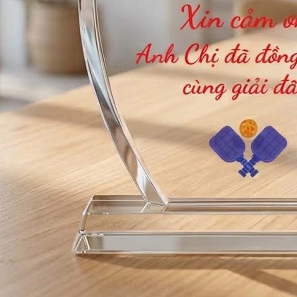 Cúp Pickleball pha lê cánh buồm dùng trao giải hay lưu niệm ở những giải pickleball