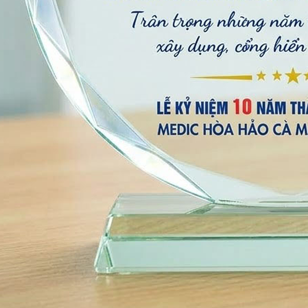 Kỷ niệm chương lưu niệm để tri ân 10 năm công tác nhân ngày thành lập